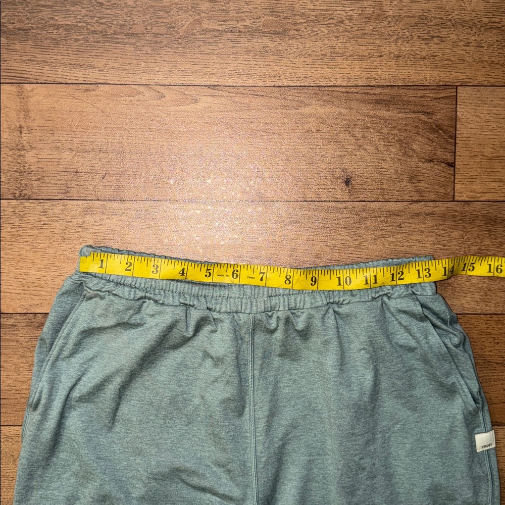 Vuori Size Small Boyfriend Sweatpant Green Comfortable Joggers Soft Yoga Pilates - Picture 10 of 12